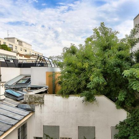 Super Studio In The 11Th District Apartment Paris Bagian luar foto