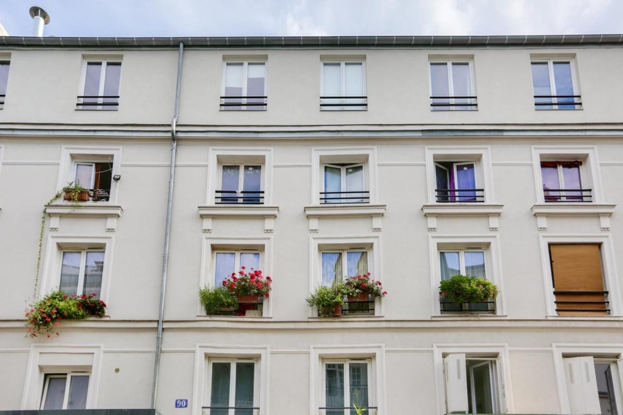 Super Studio In The 11Th District Apartment Paris Bagian luar foto